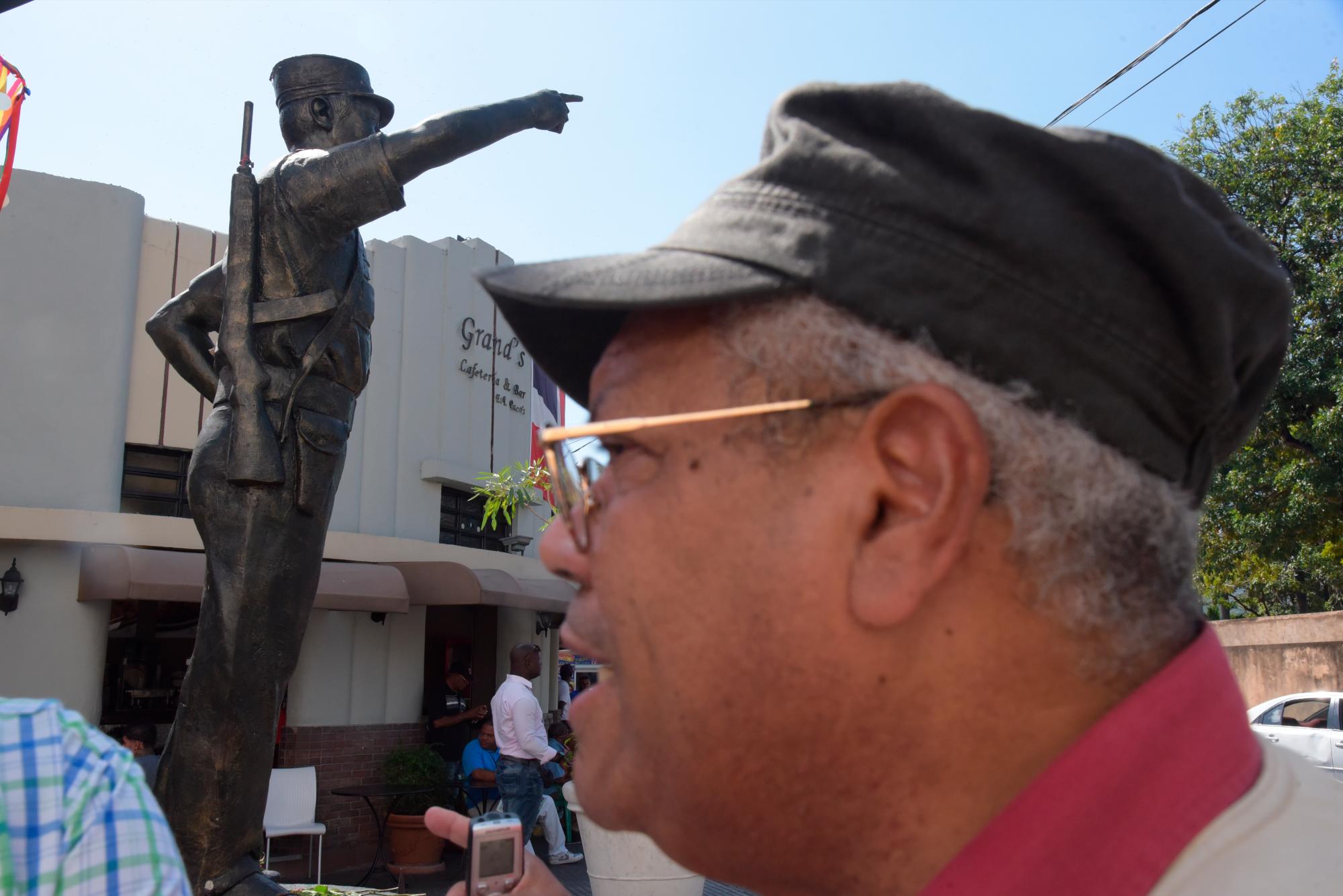 Miguel Aponte, mientras hablaba a Diario Libre