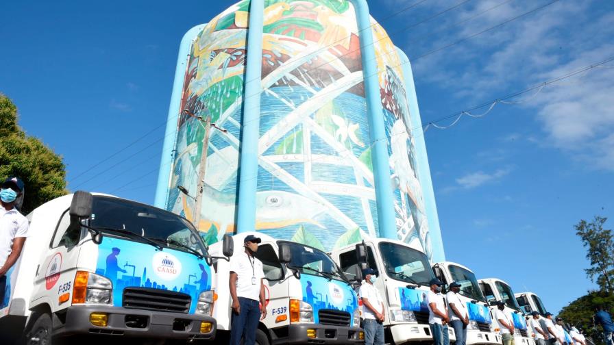 CAASD adquiere nueva flotilla de vehículos para mejorar servicio de agua