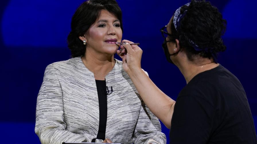 Resiliente profesora de Chile compite por la presidencia