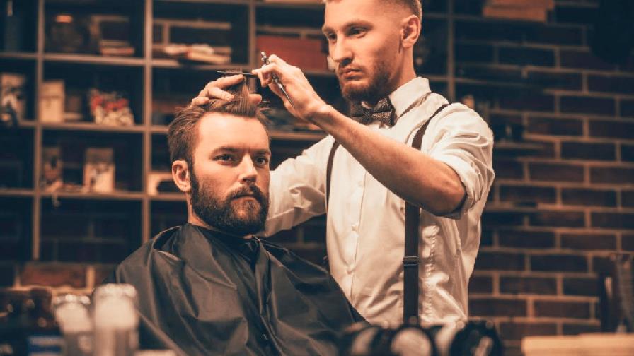 ¿Terapeuta o barbero? Un colectivo británico “salva vidas” cortando el pelo