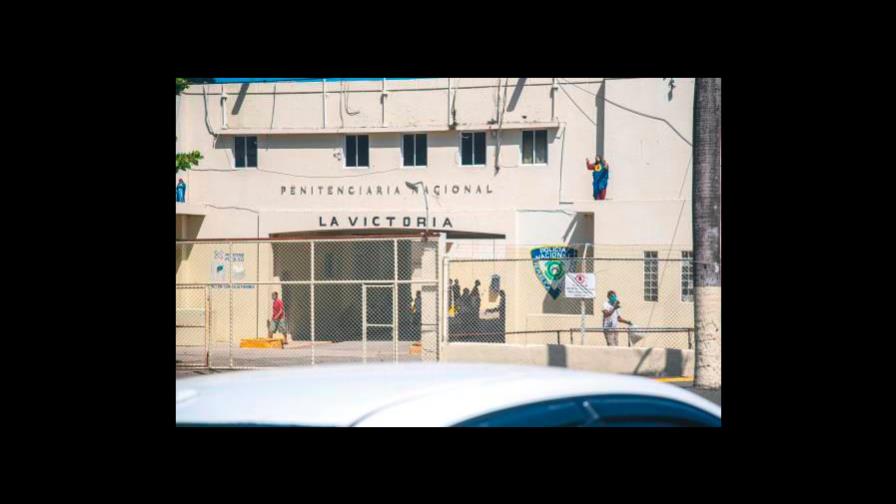 Nueva vez intentan prohibir por ley uso de celulares en cárceles dominicanas