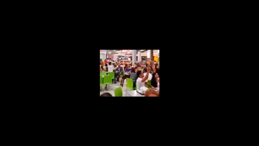 Video | Cacerolazos se manifiestan en importantes plazas comerciales del Distrito