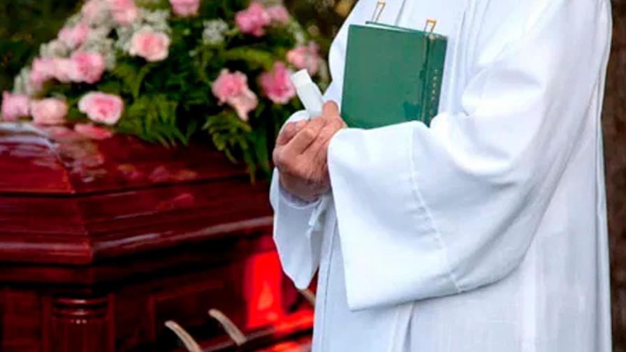 Cadáveres de dominicanos fallecidos en Nueva York no pueden ser transportados a RD por falta de apostilla Cadáveres de dominicanos fallecidos en Nueva York no pueden ser transportados a RD por falta de apostilla