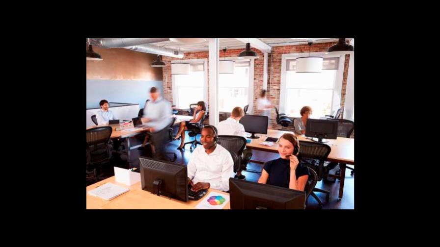 Empleados de call center denuncian empresas no cumplen medidas del Ministerio de Trabajo por COVID-19 Empleados de call center denuncian empresas no cumplen medidas del Ministerio de Trabajo por COVID-19