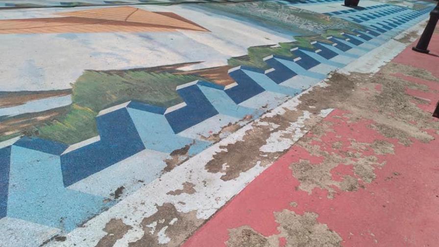 Denuncian abandono de la calle tridimensional en Moca Denuncian abandono de la calle tridimensional en Moca