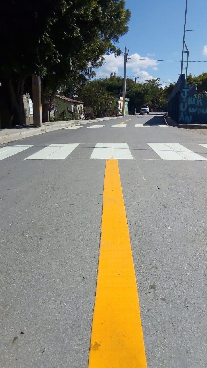 Obras Públicas asfalta calles y carreteras en la provincia San Juan