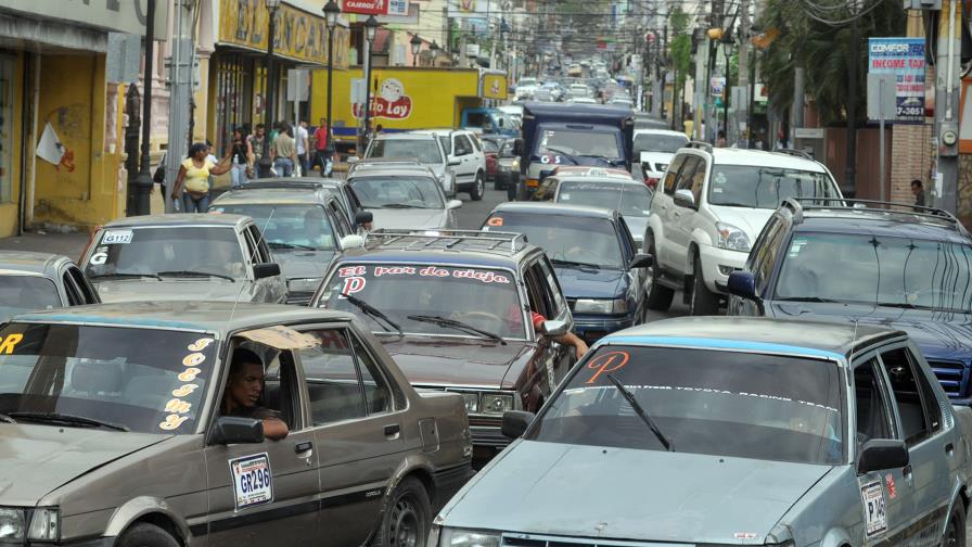 El tránsito de Santiago está en crisis y no hay solución a la vista