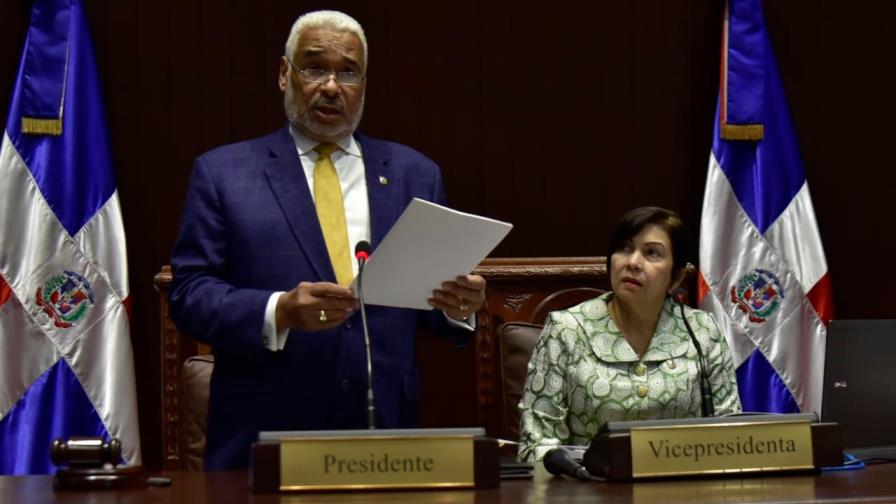 Camacho presenta informe sobre proyectos aprobados y obvia la memoria financiera 