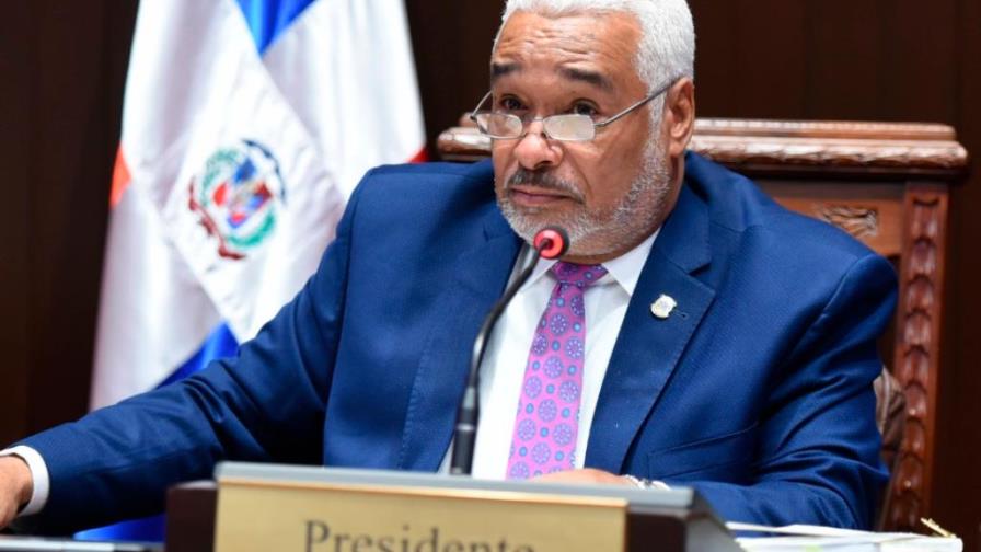 Hospitalizan al presidente de la Cámara de Diputados por desorden metabólico