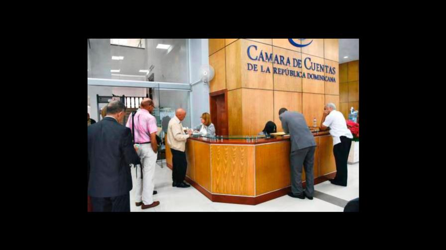 Piden a Cámara de Cuentas auditar gastos de JCE en elecciones en Estados Unidos  