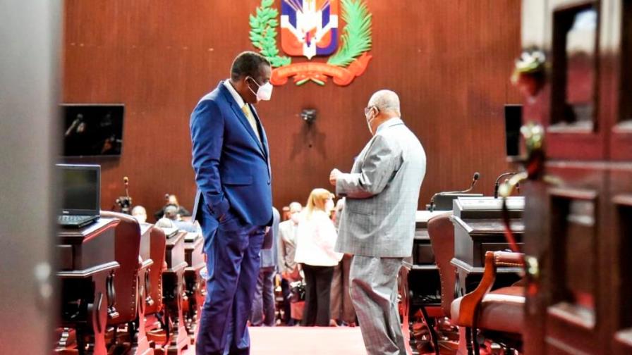 Aprueban extensión de estado de emergencia por 17 días, reformistas aprobaron agenda 