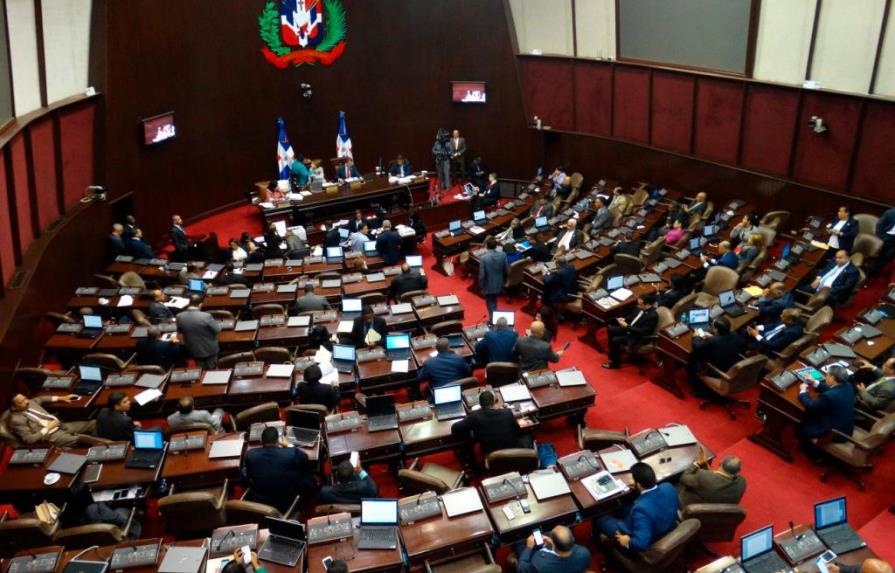 El PLD y el PRM empatan con cinco diputaciones en San Cristóbal