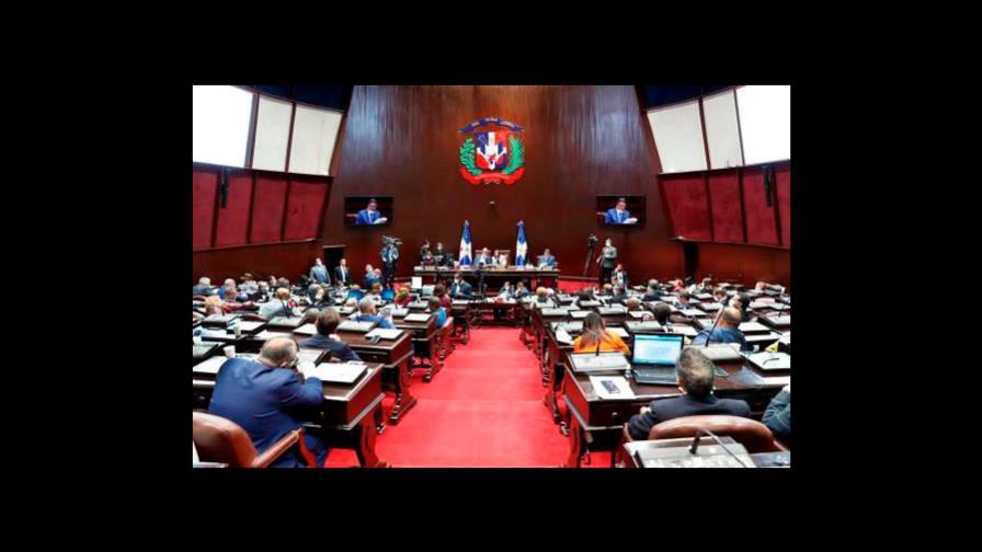 Diputados bajaron de diez a tres años la pena por corrupción en proyecto del Código Penal Diputados bajaron de diez a tres años la pena por corrupción en proyecto del Código Penal