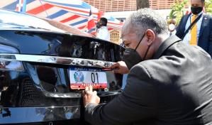 El plan de austeridad que no frenó la compra de yipetas en el Gobierno