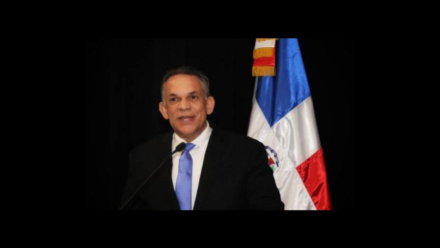 Ventura Camejo exige a Margarita Cedeño que diga en qué él se ha servido del PLD