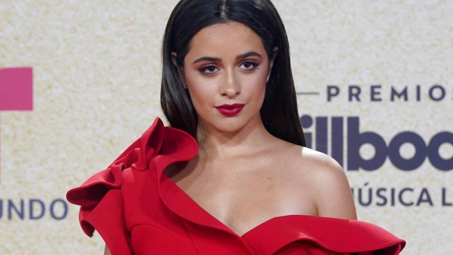 Bad Bunny y Camila Cabello llegan a los Premios Billboard