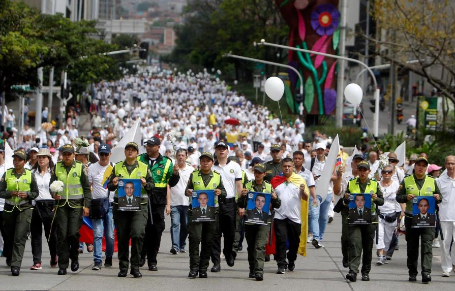 Colombia sueña con la “paz total” pero sigue sumida en el conflicto
