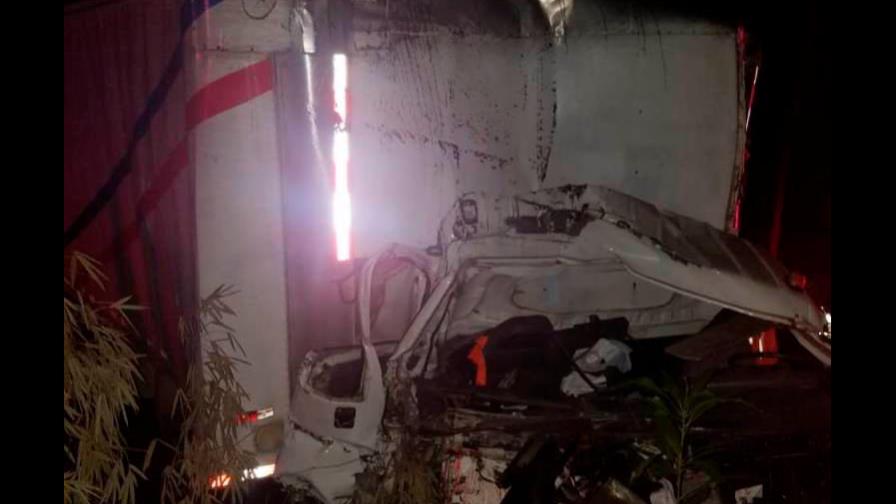 Accidente deja dos muertos y un herido próximo a Loma Miranda  