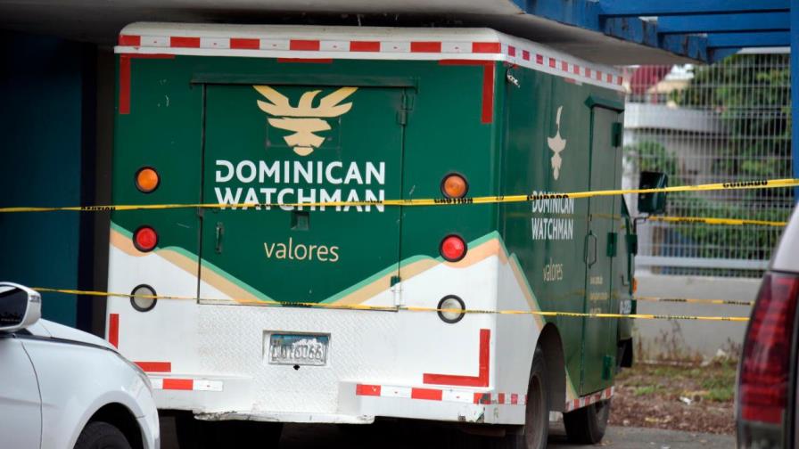 Aplazan coerción contra chofer habría planificado robo de $64 MM a camión de valores