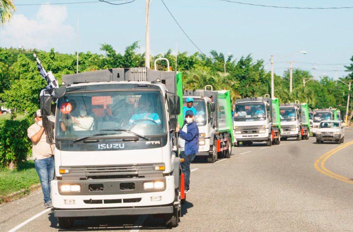 Los camiones fueron exhibidos por varias avenidas de SDE.