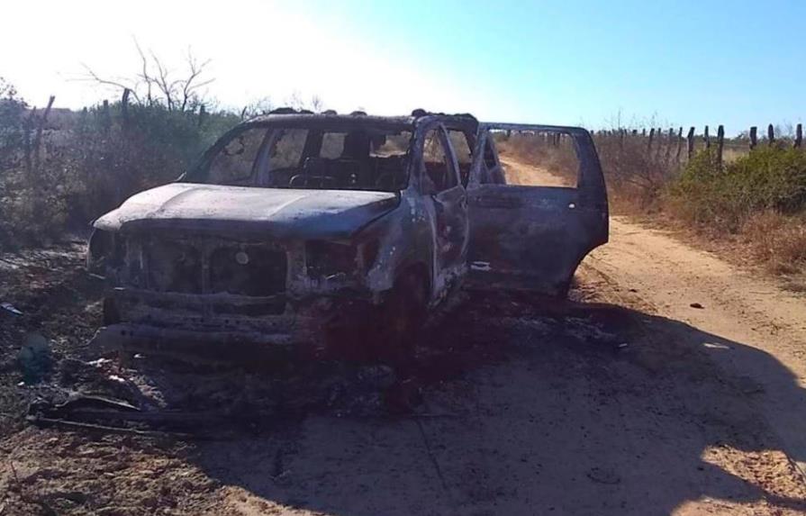 Hallan 19 cuerpos calcinados dentro de dos vehículos cerca de la frontera México-EEUU