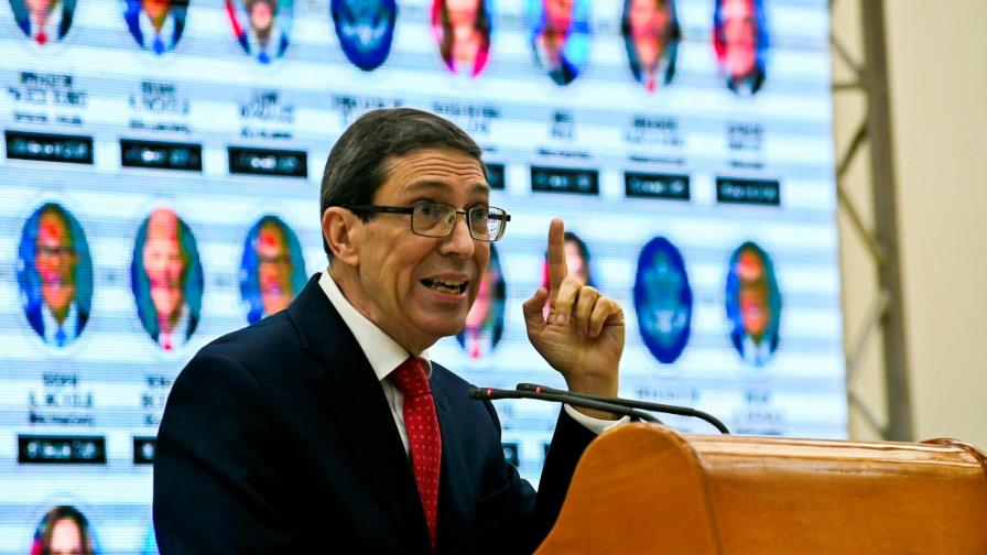 Cuba pide a diplomáticos extranjeros desvincularse de la marcha del día 15 Cuba pide a diplomáticos extranjeros desvincularse de la marcha del día 15