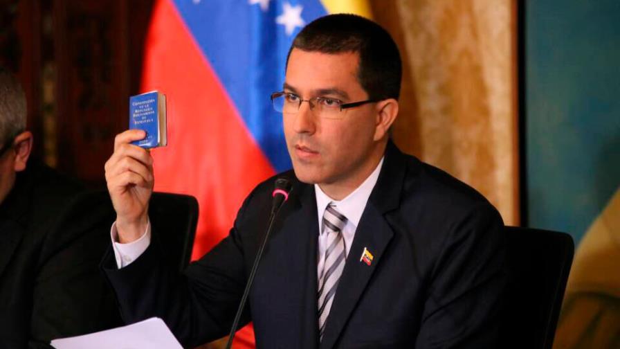 El Gobierno venezolano pide a EEUU levantar las sanciones tras aprobar el TPS