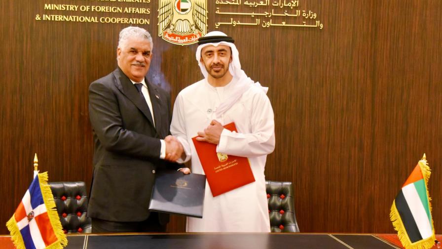 Canciller Vargas suscribe cuatro acuerdos con los Emiratos Árabes Unidos Canciller Vargas suscribe cuatro acuerdos con los Emiratos Árabes Unidos