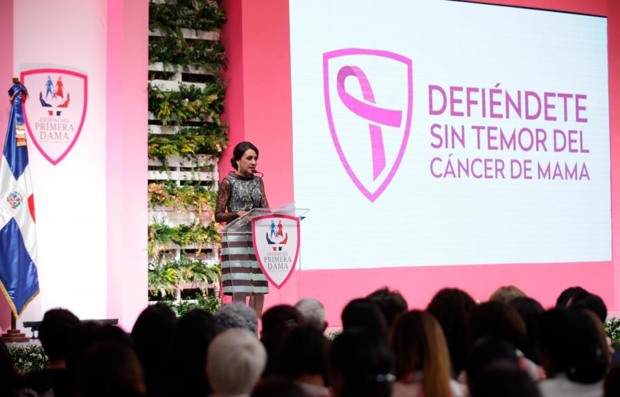 Primera Dama presenta campaña “Defiéndete sin temor del cáncer de mama”