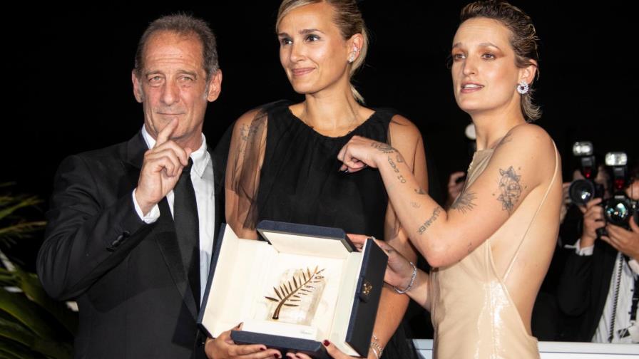 Un Cannes marcado por la covid termina con la caótica Palma de Oro a “Titane”