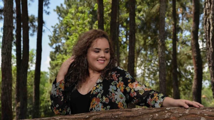 Celeste Sequeira, una artista costarricense que apuesta a la bachata