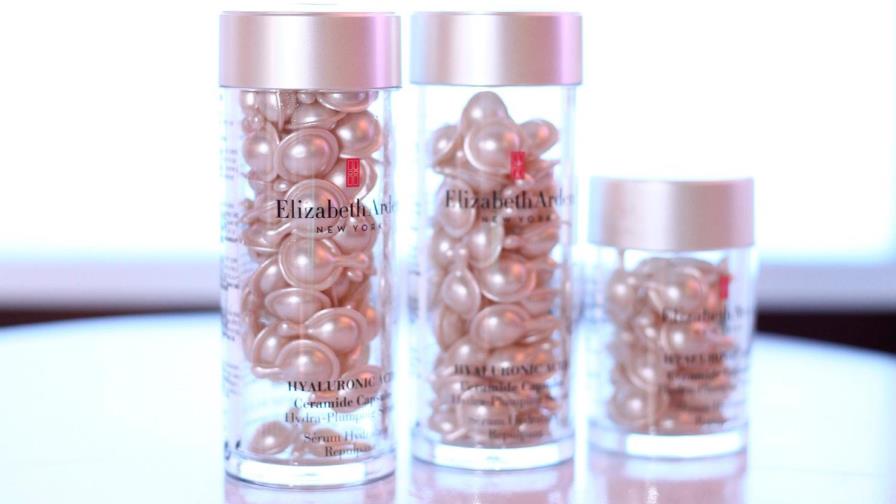 Elizabeth Arden lanza cápsulas de ácido hialurónico  