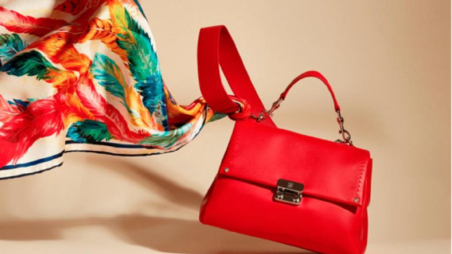 Viaje alrededor del mundo con Baré Bag, de Carolina Herrera Viaje alrededor del mundo con Baré Bag, de Carolina Herrera