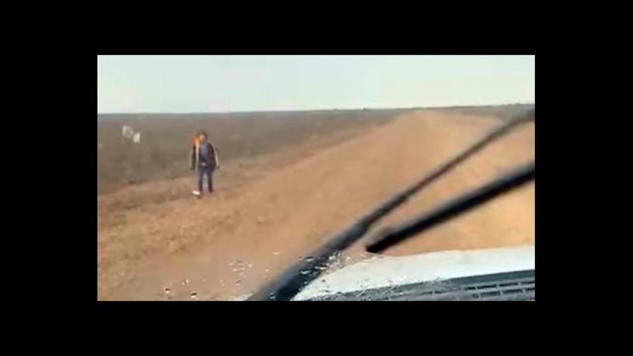 Madre de niño abandonado en la frontera urge a Biden que le entregue su hijo