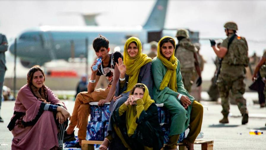 Turquía no acogerá a más refugiados afganos y niega que Europa lo haya pedido