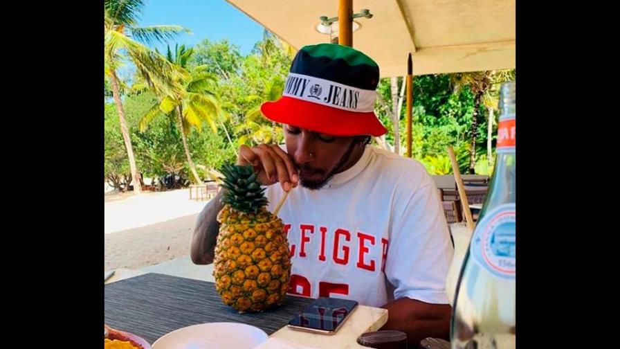 Lewis Hamilton elogió la piña colada de República Dominicana