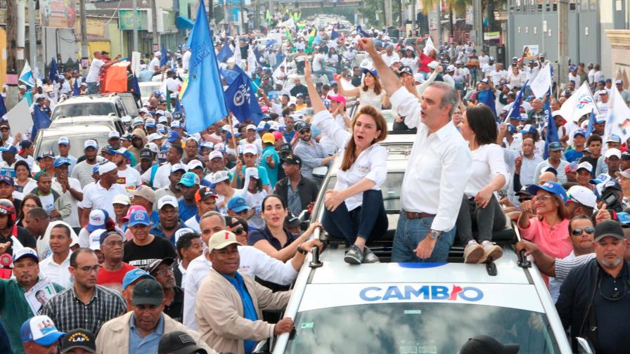 Luis Abinader y el PRM con el viento a favor, tienen reto de asumir liderazgo frente a la Junta Central Electoral