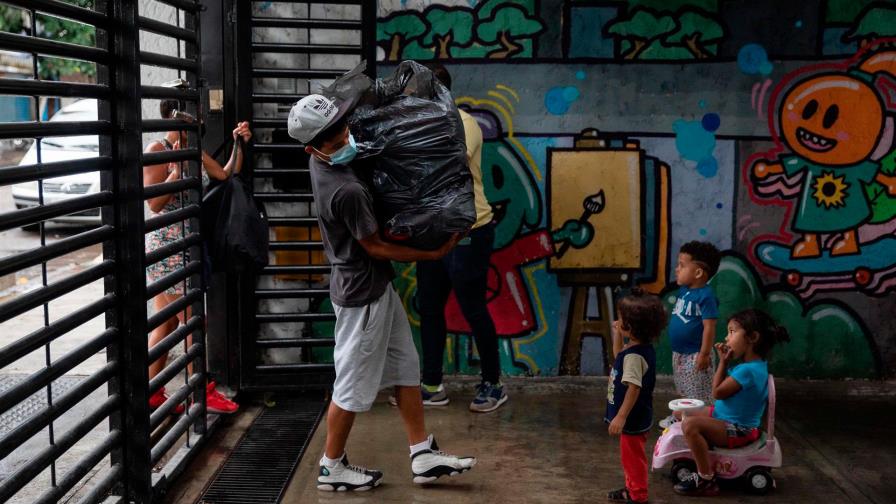 Caraqueños de zonas en conflicto buscan refugios para huir de las balas Caraqueños de zonas en conflicto buscan refugios para huir de las balas