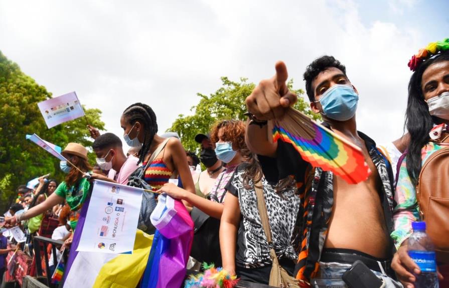Malecón de Santo Domingo se viste de arcoíris en caravana del orgullo LGBTIQ 
