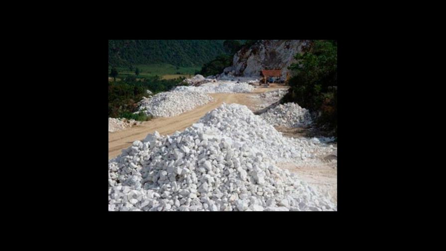 Cuestionan que Abinader viaje a Barahona a propiciar extracción de carbonato de calcio Cuestionan que Abinader viaje a Barahona a propiciar extracción de carbonato de calcio