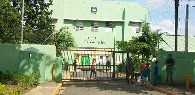 Matan un recluso y otro resulta herido durante riña en cárcel de La Vega