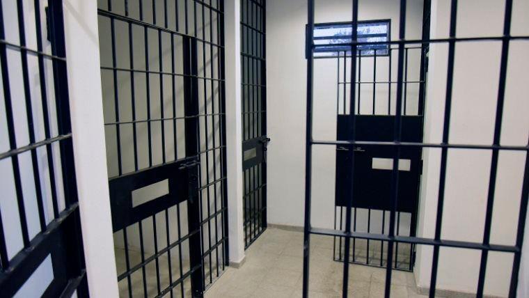 Escapan tres presos que enfrentaban extradición a EEUU