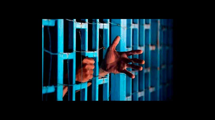 Investigan personal de cárcel de Samaná por supuestos maltratos a privados de libertad