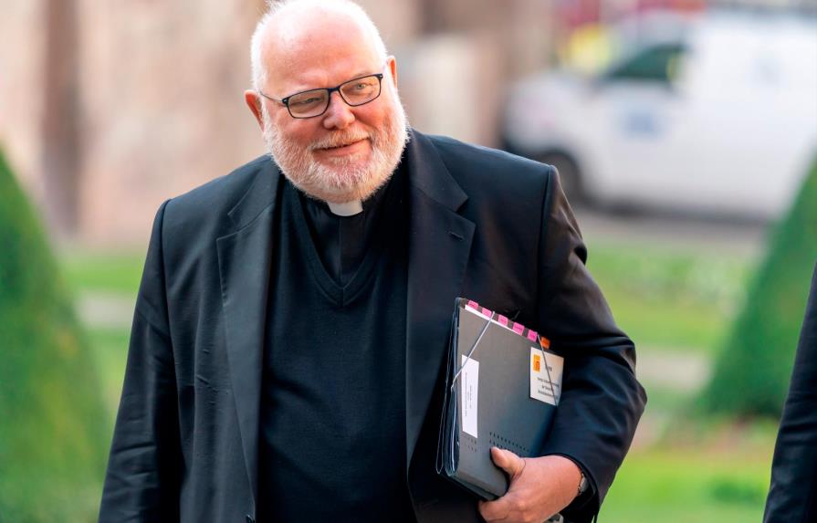 Cardenal se ve obligado a renunciar a condecoración por escándalos de abusos sexuales 