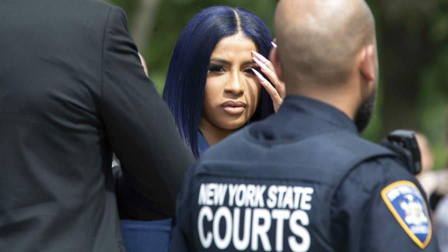 Un Gran Jurado acusa a Cardi B de 12 cargos en corte de Queens; rapera advierte no irá a la cárcel