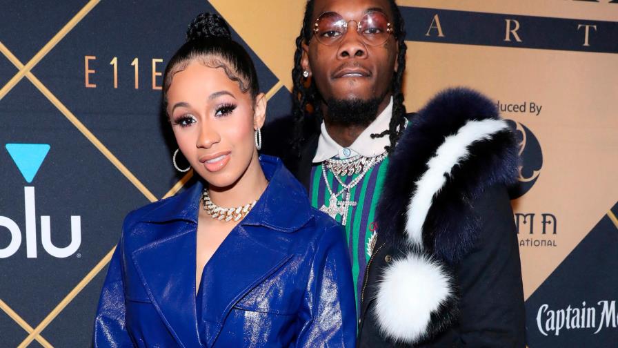 Video | Cardi B le demuestra amor a Offset con tatuaje en la pierna