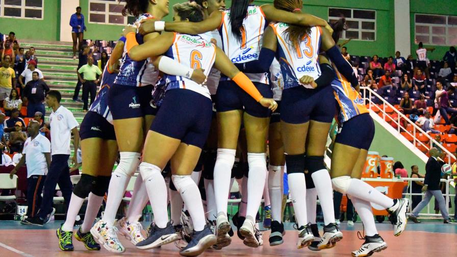 Las Caribeñas eliminan a Cristo Rey y avanzan a disputar la final contra Mirador