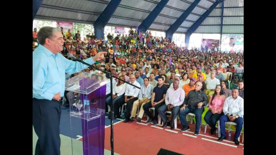 Amarante Baret acusa a Leonel de tener intenciones dictatoriales