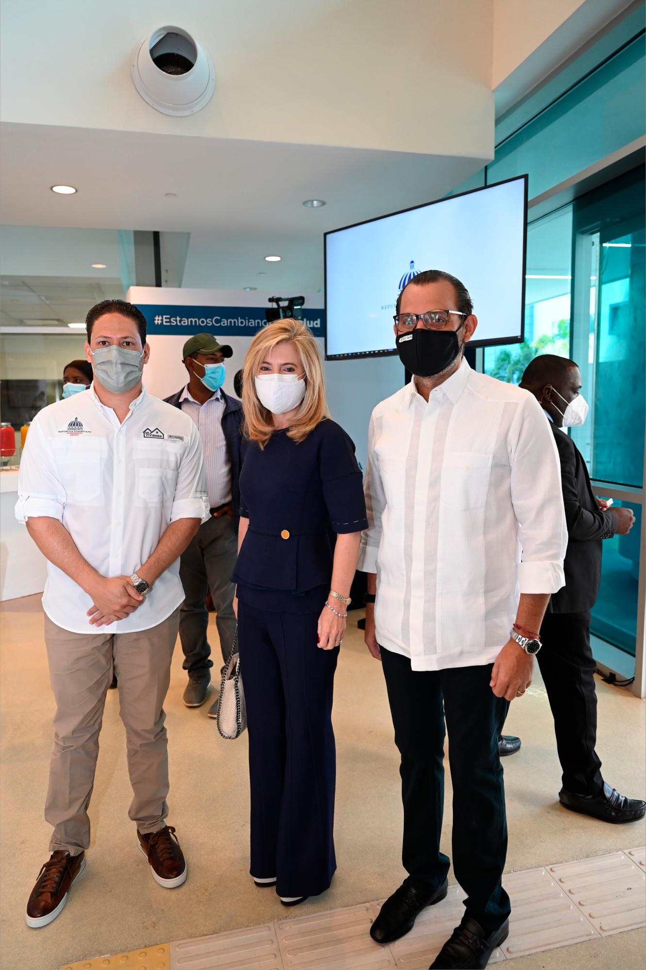 Carlos Bonilla, Lucia Corripio y Jose Miguel Bonetti.