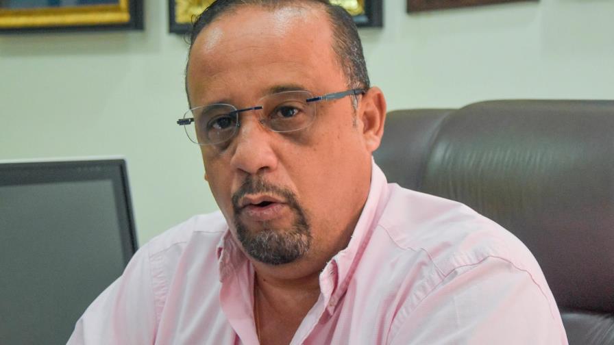 Alcalde de Jarabacoa denuncia “manos criminales” en incendios en vertedero Alcalde de Jarabacoa denuncia “manos criminales” en incendios en vertedero